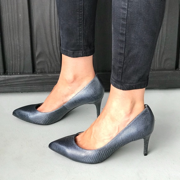 Gray Snake Print Dancer Kitten Stiletto Heel Pump - Picture 2 of 5